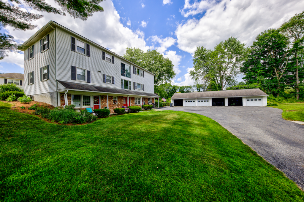 exterior of Olde Coach Manor units